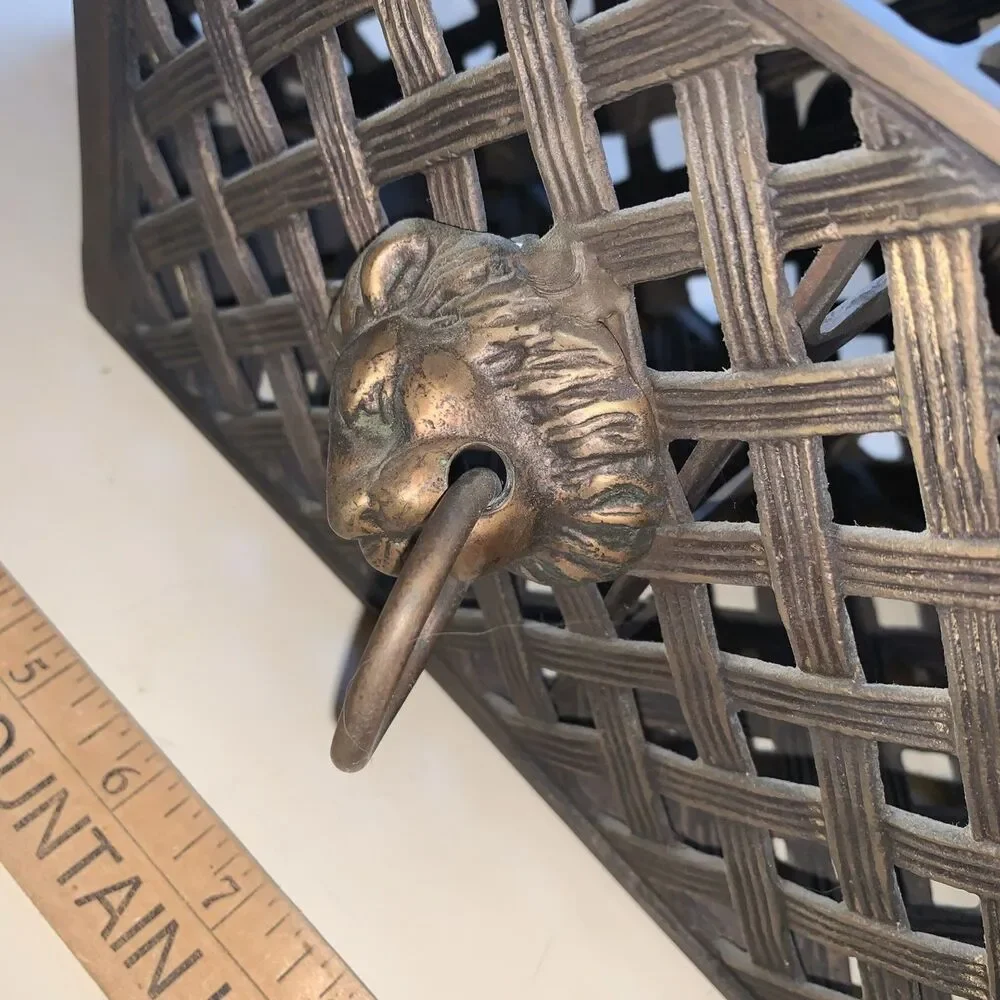 Vintage SF Bay Trading Co Brass lion’s Head Basketweave Tri-level Display Shelf